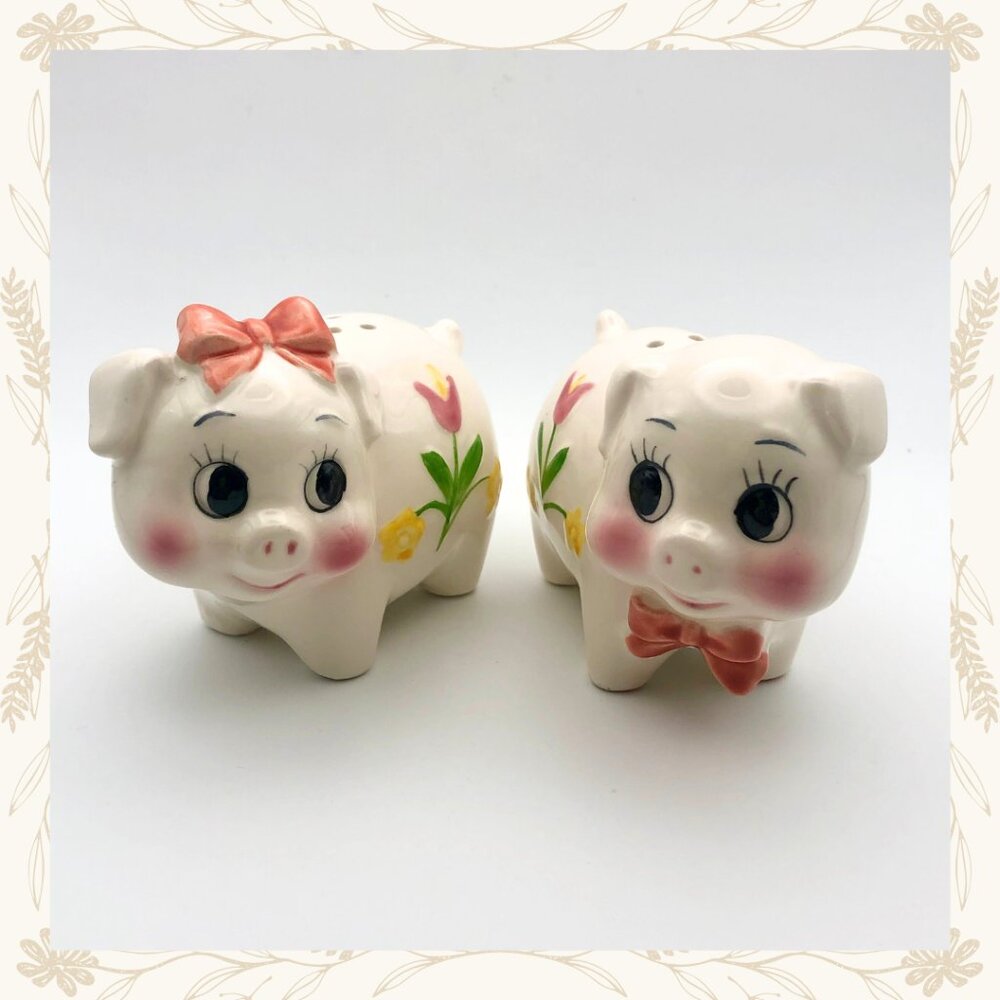Vintage Lefton Pig Salt & Pepper Shakers – Made in Japan